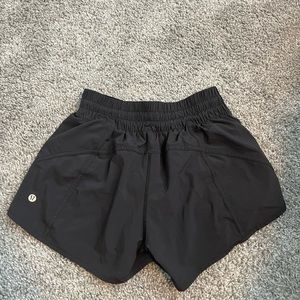 Lululemon tracker shorts